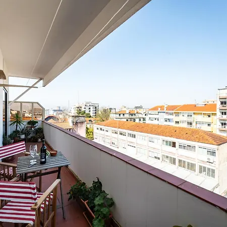 Charming Retreat Near Boavista With Elevator *